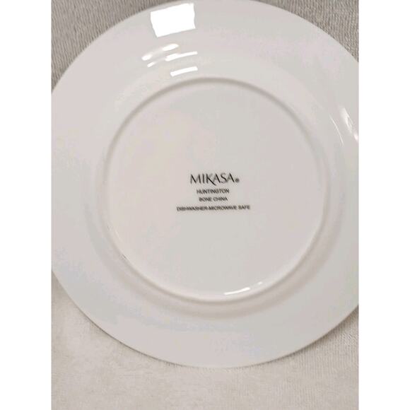 Mikasa Huntington Bone China White 8" Salad Desert Cake Plate Replacement Weddin - Picture 8 of 8